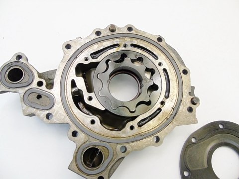 POMPA OLEJU 3.0 V6 C5 607 807 C6 406 C8 9635947680 AVANTIME LAGUNA II POMPA OLEJU 3.0 V6 C5 607 807 C6 406 C8 9635947680 AVANTIME LAGUNA II