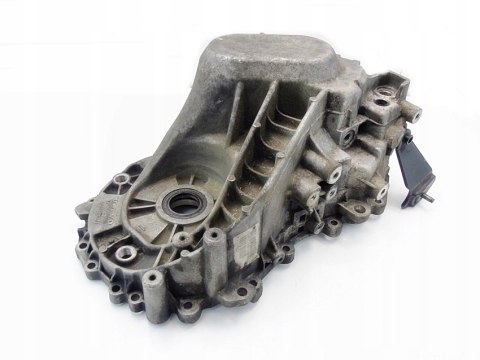 OBUDOWA SKRZYNI BIEGÓW 1.9 DI VOLVO V40 S40 OBUDOWA SKRZYNI BIEGÓW 1.9 DI VOLVO V40 S40