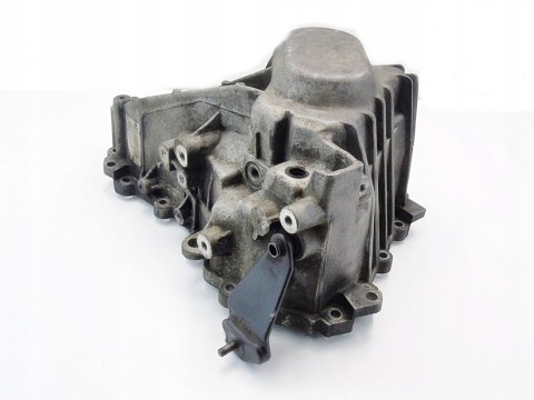 OBUDOWA SKRZYNI BIEGÓW 1.9 DI VOLVO V40 S40 OBUDOWA SKRZYNI BIEGÓW 1.9 DI VOLVO V40 S40
