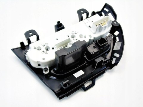 PANEL NAWIEWU FOCUS 3 KOMBI BM5T-18549-AE PANEL NAWIEWU FOCUS 3 KOMBI BM5T-18549-AE