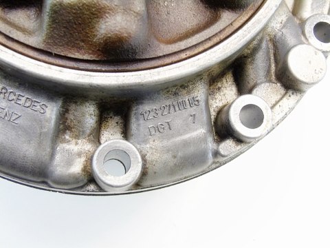 POMPA OLEJU SKRZYNI 2.0 E200 W210 S210 2012770320 POMPA OLEJU SKRZYNI 2.0 E200 W210 S210 2012770320