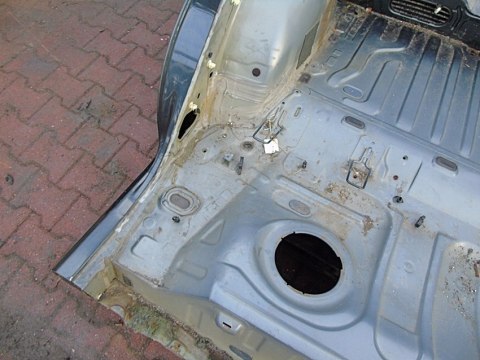 BŁOTNIKI PAS WANNA TYŁ KAROSERIA SANDERO I STEPWAY BŁOTNIKI PAS WANNA TYŁ KAROSERIA SANDERO I STEPWAY