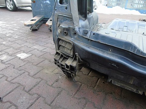 BŁOTNIKI PAS WANNA TYŁ KAROSERIA SANDERO I STEPWAY BŁOTNIKI PAS WANNA TYŁ KAROSERIA SANDERO I STEPWAY