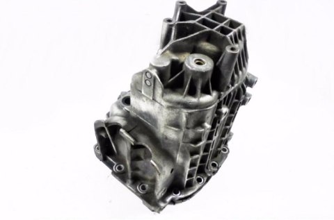 OBUDOWA SKRZYNIA VW AUDI 1.8 20V A4 A6 PASSAT OBUDOWA SKRZYNIA VW AUDI 1.8 20V A4 A6 PASSAT