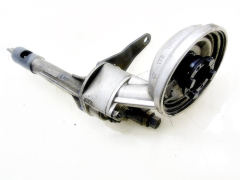 POMPA OLEJU SMOK MERCEDES 2.4D W123 S123 240D POMPA OLEJU SMOK MERCEDES 2.4D W123 S123 240D