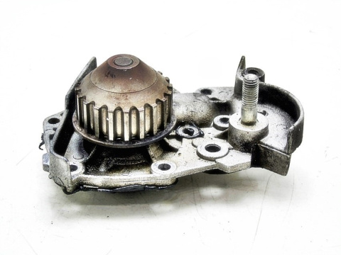 POMPA WODY 1.4 8V MEGANE CLIO KANGOO POMPA WODY 1.4 8V MEGANE CLIO KANGOO
