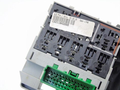 SKRZYNKA BEZPIECZNIKÓW OPEL MERIVA A FL 93363150 SKRZYNKA BEZPIECZNIKÓW OPEL MERIVA A FL 93363150