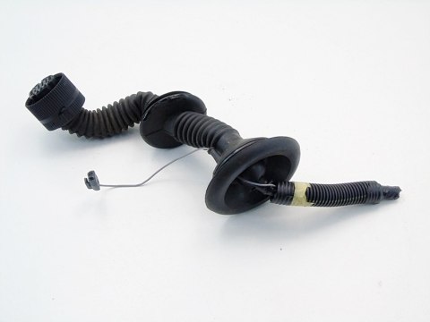 WTYCZKA PESZEL WIĄZKI DRZWI TYŁ MERIVA A 04-09 WTYCZKA PESZEL WIĄZKI DRZWI TYŁ MERIVA A 04-09