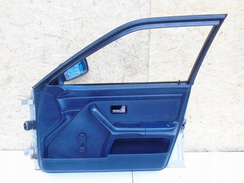 DRZWI PRAWY PRZÓD AUDI 80 B4 1993 SEDAN SREBRNE DRZWI PRAWY PRZÓD AUDI 80 B4 1993 SEDAN SREBRNE