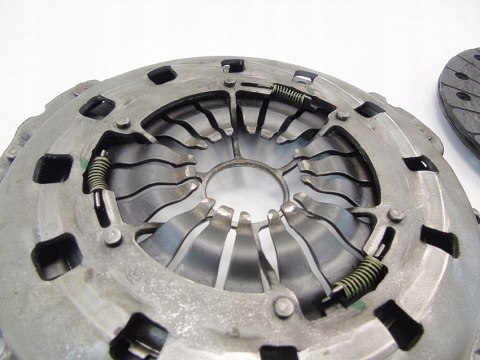 SPRZĘGŁO TARCZA DOCISK 1.8 BMW 3 E46 316 I TI 318 SPRZĘGŁO TARCZA DOCISK 1.8 BMW 3 E46 316 I TI 318