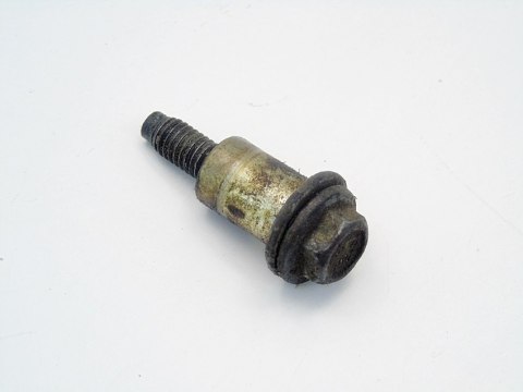 ŚRUBA POKRYWY ZAWORÓW 1.3 8V FORD FIESTA V VI KA ŚRUBA POKRYWY ZAWORÓW 1.3 8V FORD FIESTA V VI KA