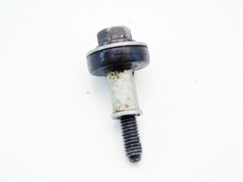 ŚRUBA POKRYWY ZAWORÓW 1.8 BMW 3 E46 316 I TI 318 ŚRUBA POKRYWY ZAWORÓW 1.8 BMW 3 E46 316 I TI 318