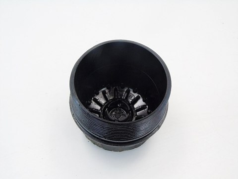 KOREK FILTRA OLEJU 2.0 B MERCEDES E200 W210 S210 KOREK FILTRA OLEJU 2.0 B MERCEDES E200 W210 S210