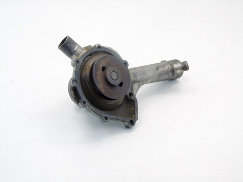 POMPA WODY 2.0 B MERCEDES E200 W210 S210 C208 POMPA WODY 2.0 B MERCEDES E200 W210 S210 C208