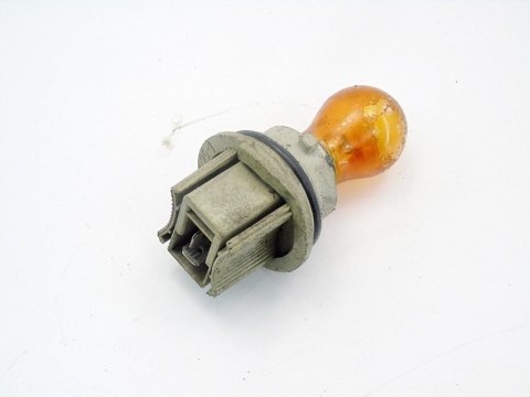 OPRAWKA GNIAZDO ŻARÓWKI AUDI 80 B4 1993 2.0 B OPRAWKA GNIAZDO ŻARÓWKI AUDI 80 B4 1993 2.0 B