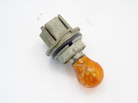 OPRAWKA GNIAZDO ŻARÓWKI AUDI 80 B4 1993 2.0 B OPRAWKA GNIAZDO ŻARÓWKI AUDI 80 B4 1993 2.0 B