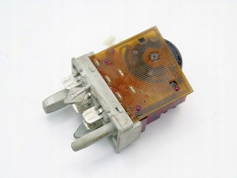 PRZEŁĄCZNIK REGULACJI ŚWIATEŁ AUDI 80 B4 1993 2.0 PRZEŁĄCZNIK REGULACJI ŚWIATEŁ AUDI 80 B4 1993 2.0