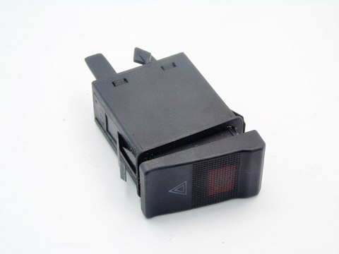 PRZEŁĄCZNIK ŚWIATEŁ AWARYJNYCH AUDI 80 B4 1993 2.0 PRZEŁĄCZNIK ŚWIATEŁ AWARYJNYCH AUDI 80 B4 1993 2.0