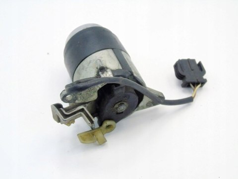 WKŁADKA ZAMKA KLAPY AUDI 80 B4 1993 2.0 4A5862055 WKŁADKA ZAMKA KLAPY AUDI 80 B4 1993 2.0 4A5862055