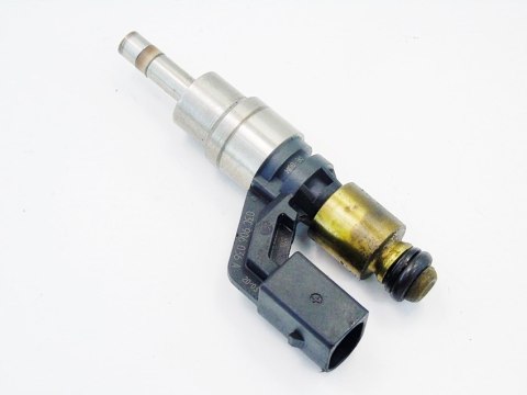 WTRYSKIWACZ 1.6 FSI GOLF 5 TOURAN AUDI A3 A4 PASSA WTRYSKIWACZ 1.6 FSI GOLF 5 TOURAN AUDI A3 A4 PASSA