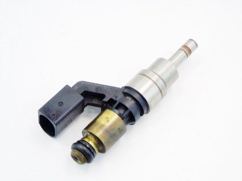 WTRYSKIWACZ 1.6 FSI GOLF 5 TOURAN AUDI A3 A4 PASSA WTRYSKIWACZ 1.6 FSI GOLF 5 TOURAN AUDI A3 A4 PASSA