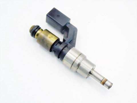 WTRYSKIWACZ 1.6 FSI GOLF 5 TOURAN AUDI A3 A4 PASSA WTRYSKIWACZ 1.6 FSI GOLF 5 TOURAN AUDI A3 A4 PASSA