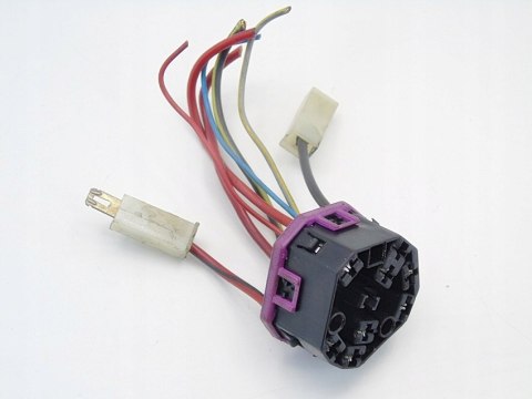 WTYCZKA KOSTKA INSTALACJI AUDI 80 B4 B3 100 C4 90 WTYCZKA KOSTKA INSTALACJI AUDI 80 B4 B3 100 C4 90
