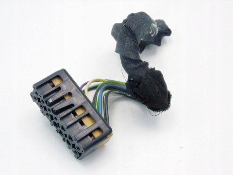 WTYCZKA KOSTKA INSTALACJI AUDI 80 B4 B3 100 C4 90 WTYCZKA KOSTKA INSTALACJI AUDI 80 B4 B3 100 C4 90