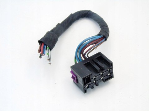 WTYCZKA KOSTKA INSTALACJI AUDI 80 B4 B3 100 C4 90 WTYCZKA KOSTKA INSTALACJI AUDI 80 B4 B3 100 C4 90