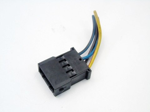 WTYCZKA KOSTKA INSTALACJI AUDI 80 B4 B3 100 C4 90 WTYCZKA KOSTKA INSTALACJI AUDI 80 B4 B3 100 C4 90