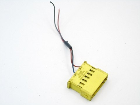 WTYCZKA KOSTKA INSTALACJI AUDI 80 B4 B3 100 C4 90 WTYCZKA KOSTKA INSTALACJI AUDI 80 B4 B3 100 C4 90