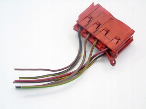 WTYCZKA KOSTKA INSTALACJI AUDI 80 B4 B3 100 C4 90 WTYCZKA KOSTKA INSTALACJI AUDI 80 B4 B3 100 C4 90