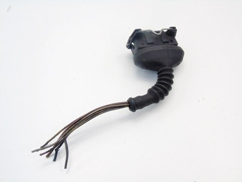 WTYCZKA KOSTKA INSTALACJI AUDI 80 B4 B3 100 C4 90 WTYCZKA KOSTKA INSTALACJI AUDI 80 B4 B3 100 C4 90