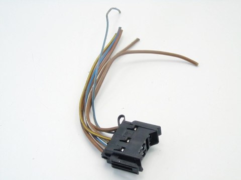 WTYCZKA KOSTKA INSTALACJI AUDI 80 B4 B3 100 C4 90 WTYCZKA KOSTKA INSTALACJI AUDI 80 B4 B3 100 C4 90