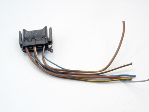 WTYCZKA KOSTKA INSTALACJI AUDI 80 B4 B3 100 C4 90 WTYCZKA KOSTKA INSTALACJI AUDI 80 B4 B3 100 C4 90