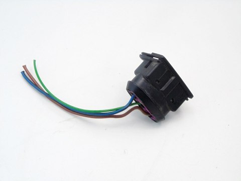 WTYCZKA KOSTKA INSTALACJI AUDI 80 B4 B3 100 C4 90 WTYCZKA KOSTKA INSTALACJI AUDI 80 B4 B3 100 C4 90