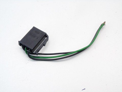 WTYCZKA KOSTKA INSTALACJI AUDI 80 B4 B3 100 C4 90 WTYCZKA KOSTKA INSTALACJI AUDI 80 B4 B3 100 C4 90