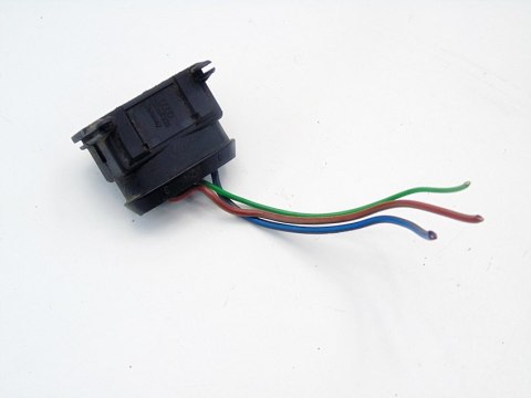 WTYCZKA KOSTKA INSTALACJI AUDI 80 B4 B3 100 C4 90 WTYCZKA KOSTKA INSTALACJI AUDI 80 B4 B3 100 C4 90