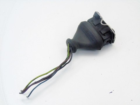 WTYCZKA KOSTKA INSTALACJI AUDI 80 B4 B3 100 C4 90 WTYCZKA KOSTKA INSTALACJI AUDI 80 B4 B3 100 C4 90