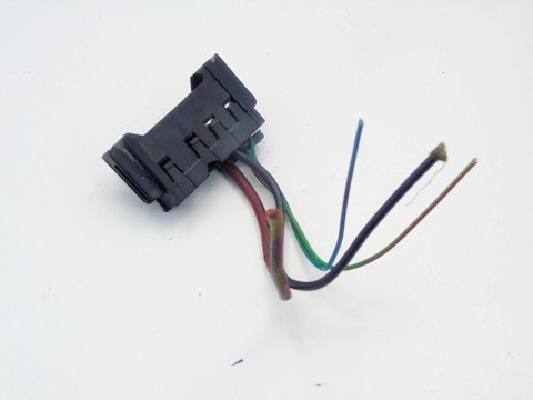 WTYCZKA KOSTKA INSTALACJI AUDI 80 B4 B3 100 C4 90 WTYCZKA KOSTKA INSTALACJI AUDI 80 B4 B3 100 C4 90