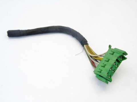 WTYCZKA KOSTKA INSTALACJI AUDI 80 B4 B3 100 C4 90 WTYCZKA KOSTKA INSTALACJI AUDI 80 B4 B3 100 C4 90