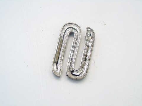 ZNACZEK EMBLEMAT AUDI 80 B4 1993 2.0 B ZNACZEK EMBLEMAT AUDI 80 B4 1993 2.0 B