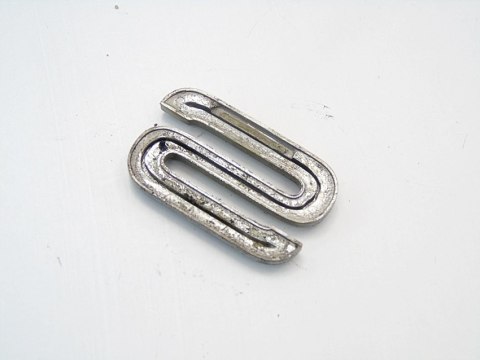 ZNACZEK EMBLEMAT AUDI 80 B4 1993 2.0 B ZNACZEK EMBLEMAT AUDI 80 B4 1993 2.0 B