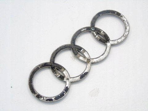 ZNACZEK EMBLEMAT AUDI 80 B4 1993 2.0 B ZNACZEK EMBLEMAT AUDI 80 B4 1993 2.0 B