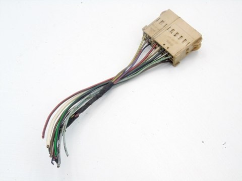 WTYCZKA KOSTKA INSTALACJI AUDI 80 B4 B3 100 C4 90 WTYCZKA KOSTKA INSTALACJI AUDI 80 B4 B3 100 C4 90