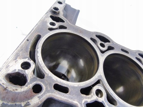 BLOK SILNIKA Z10XE 1.0 12V AGILA CORSA C 9242084 BLOK SILNIKA Z10XE 1.0 12V AGILA CORSA C 9242084