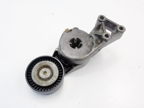 NAPINACZ PASKA 2.0 FSI AUDI A3 8P GOLF 5 TOURAN NAPINACZ PASKA 2.0 FSI AUDI A3 8P GOLF 5 TOURAN