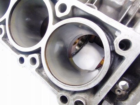 BLOK 113.960 5.0 V8 MERCEDES W220 C215 S500 CL500 BLOK 113.960 5.0 V8 MERCEDES W220 C215 S500 CL500