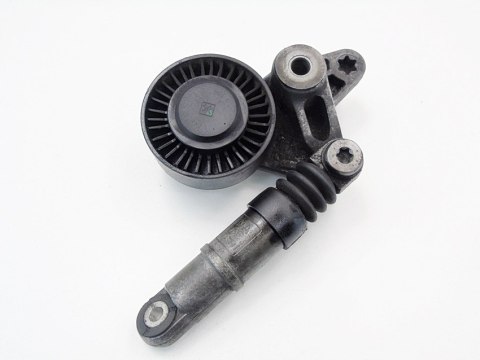 NAPINACZ PASKA 2.7 3.0 TDI AUDI A4 B8 A5 Q5 A6 Q7 NAPINACZ PASKA 2.7 3.0 TDI AUDI A4 B8 A5 Q5 A6 Q7