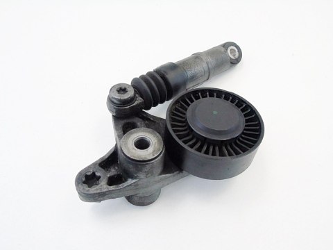 NAPINACZ PASKA 2.7 3.0 TDI AUDI A4 B8 A5 Q5 A6 Q7 NAPINACZ PASKA 2.7 3.0 TDI AUDI A4 B8 A5 Q5 A6 Q7